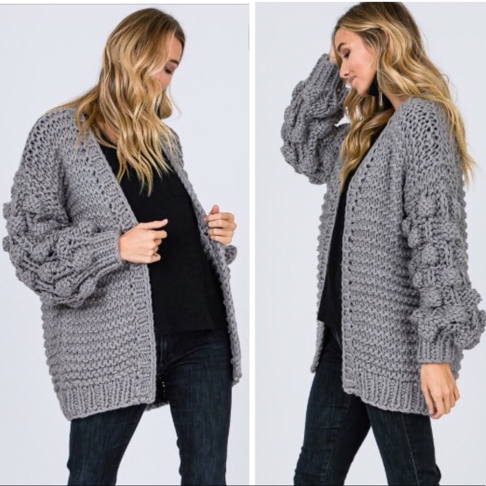 Last 1️⃣ Gray Pom Pom Sleeve Chunky Cardigan - Picture 3 of 5